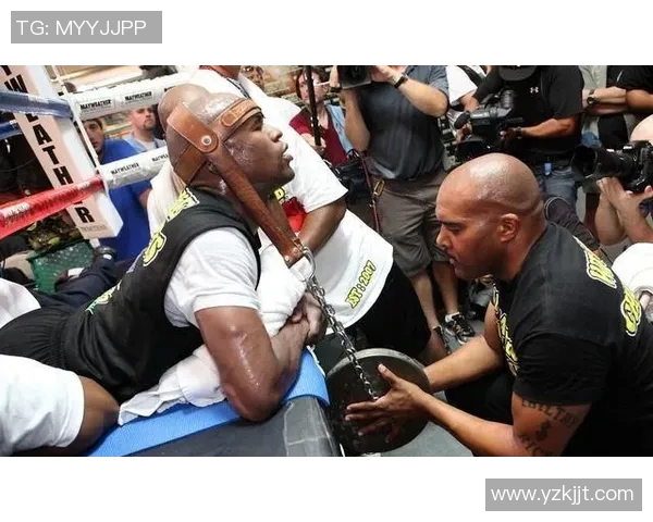 莫斯利挑战梅威瑟拳坛巨星对决引发全球关注与热议